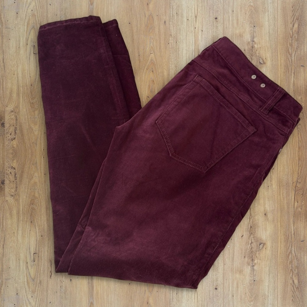 CAbi Vino Red (Wine) Skinny Velvety Stretch Corduroy Pant Size 12 - Picture 2 of 7